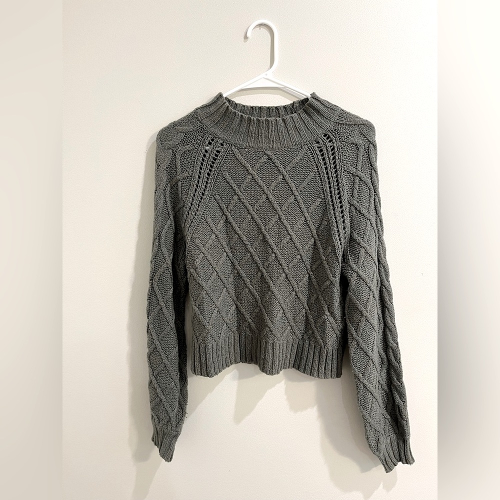 American eagle knit green sweater chain knit Size xs